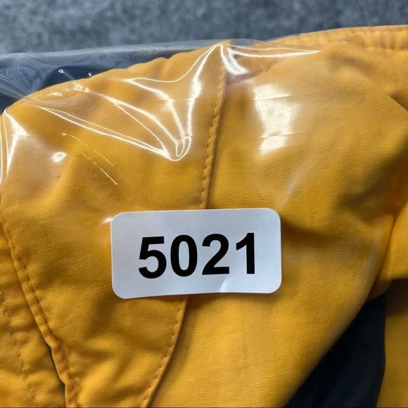 Roundtree and Yorke outdoors Large bomber blue and yellow jacket - Picture 7 of 7